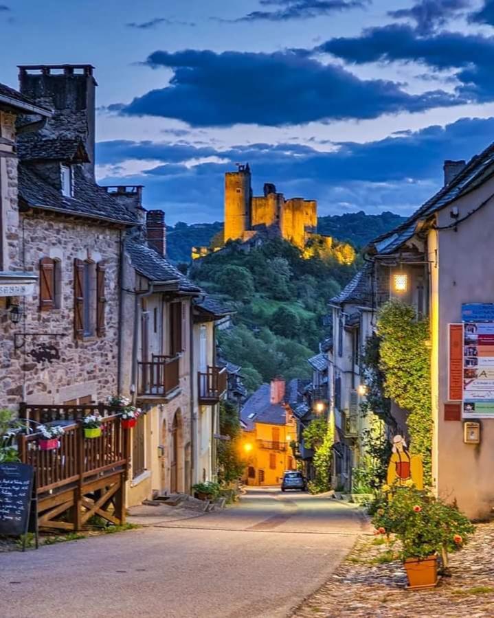 Chambre D Hotes Avec 2 Petits Dejeuners Ou Gite Najac Exteriér fotografie