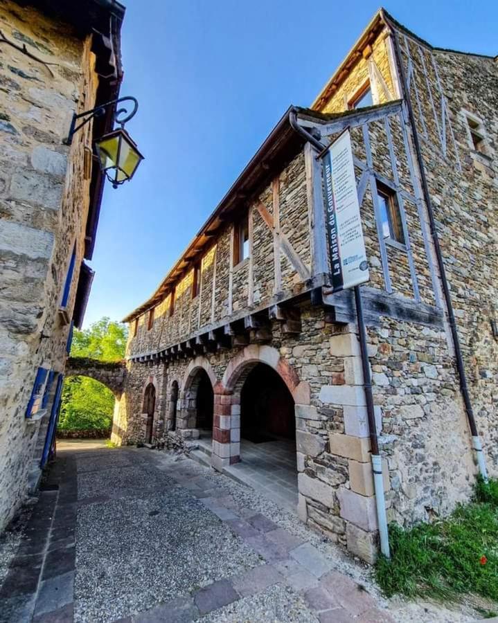 Chambre D Hotes Avec 2 Petits Dejeuners Ou Gite Najac Exteriér fotografie